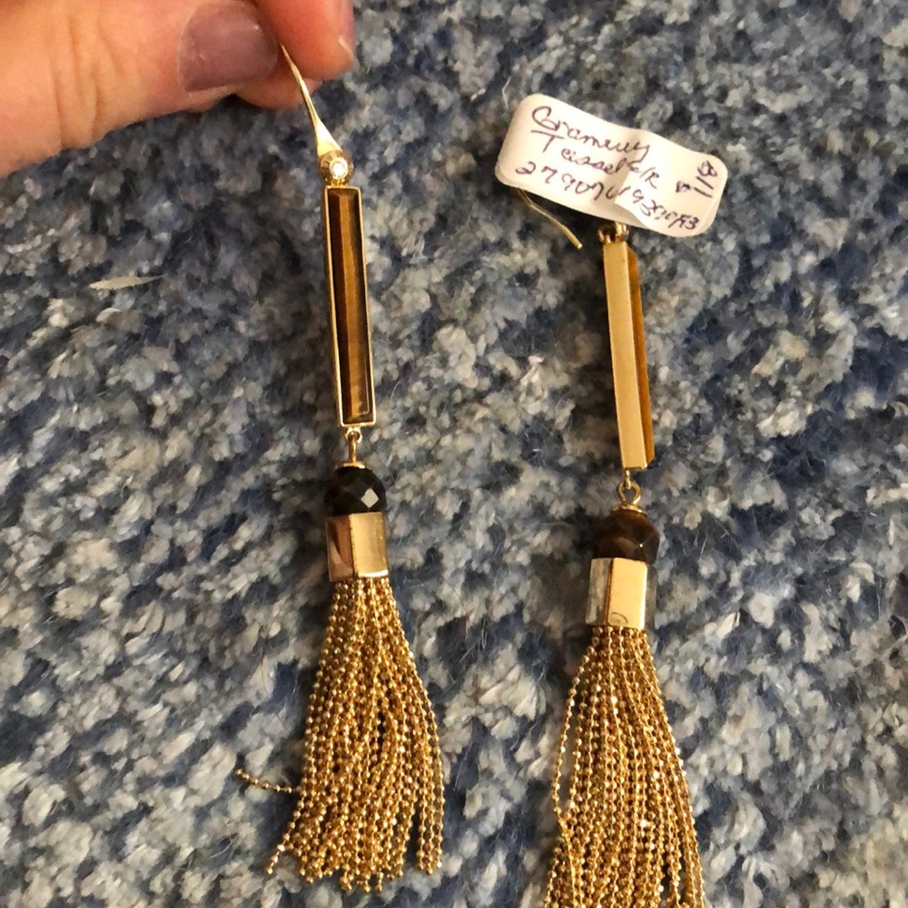 Henri Bendel tassel earnings